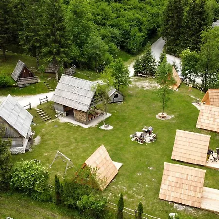 Lovely Retreat For Adventurous Getaways In Slovenia Tatil Evi *